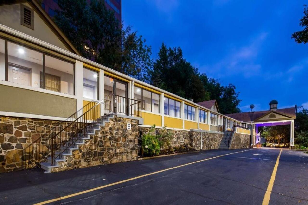 Best Western Fort Lee Hotel Exterior photo