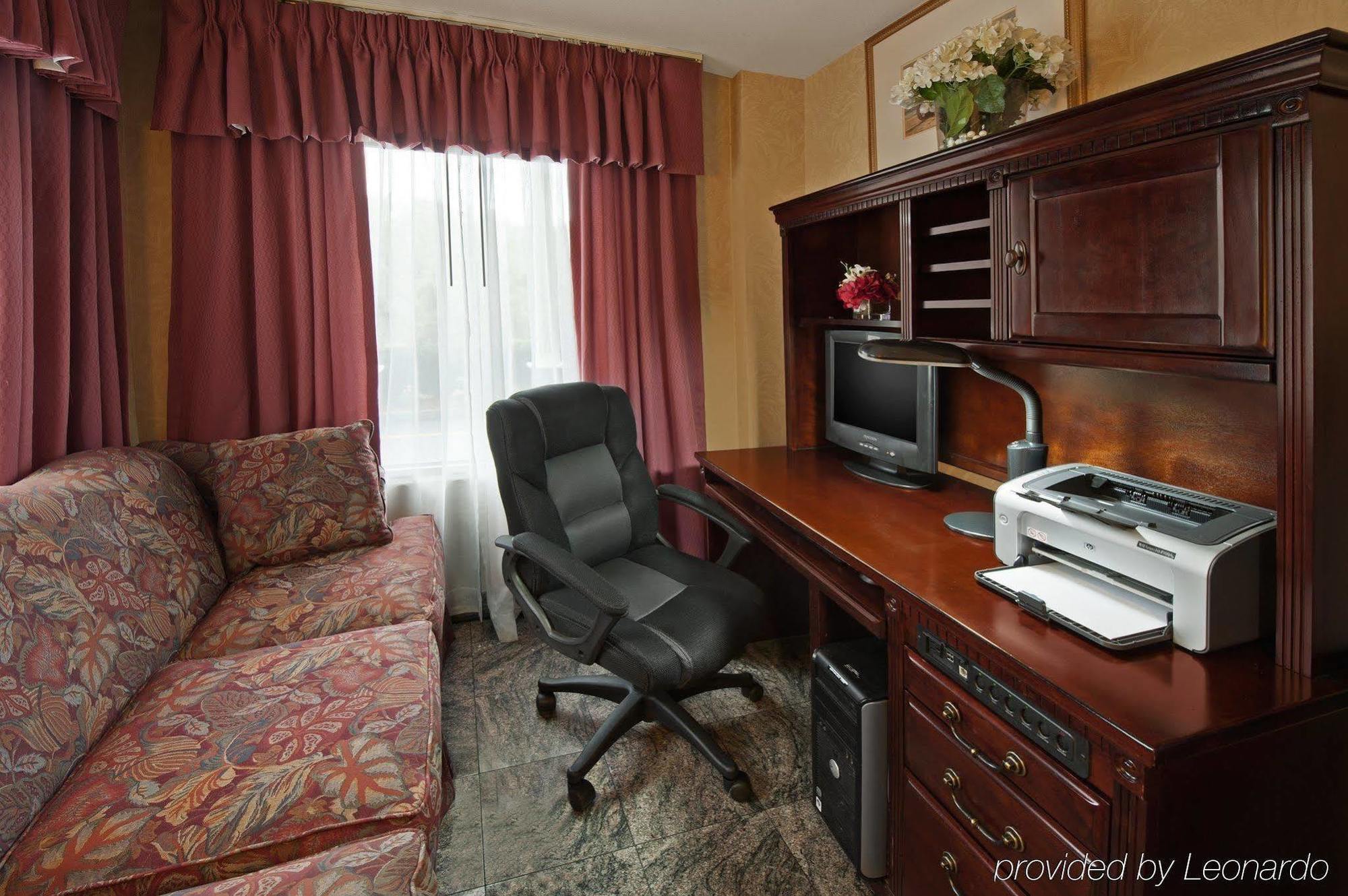 Best Western Fort Lee Hotel Facilities photo